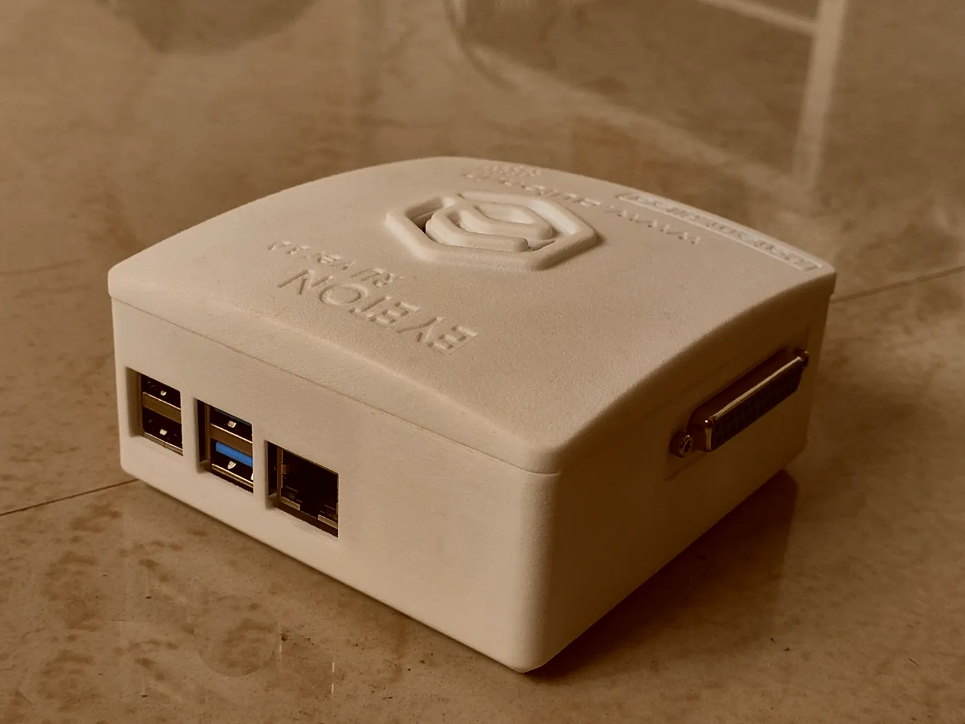 RU device close-up
